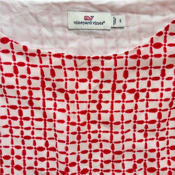 Silk Vineyard Vines Red White Geometric Art Print Short Sleeve Pullover Blouse S - Picture 2 of 10